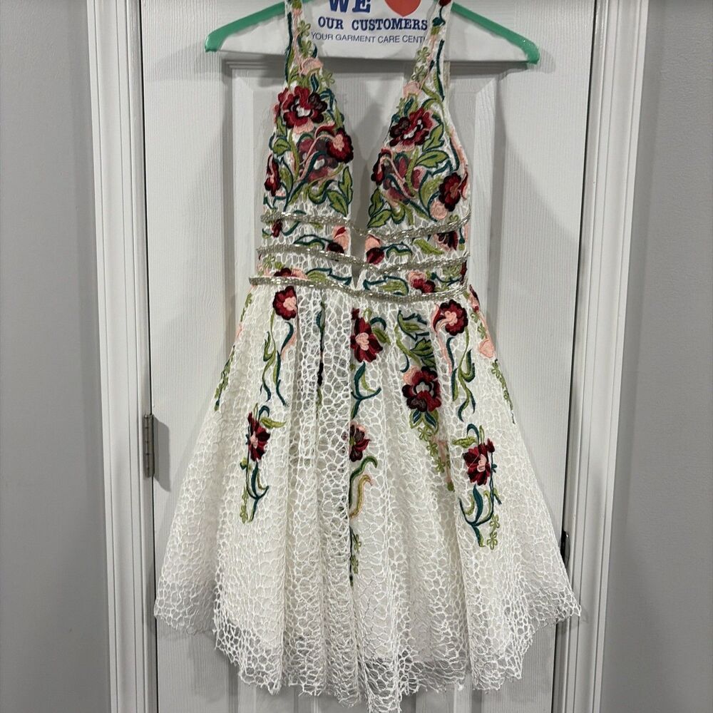 Jovani Formal Floral Mini Dress White Lace Size 2